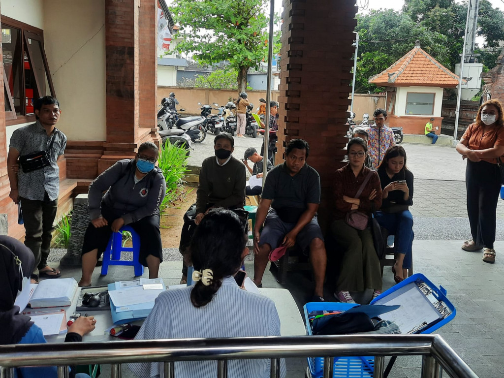 Respon Cepat Kebutuhan Masyarakat: Layanan Jemput Bola SIM Keliling Hadir di Dalung